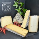 Le Plateau 5 fromages atypiques, rassemble des fromages avec des laits et texture différentes. Ce plateau sera surprendre vos convives.